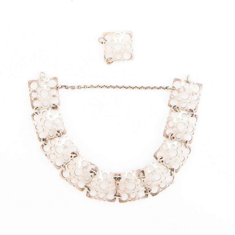 RANNEKORU, sterlinghopeaa, N. Westerback, Helsinki.