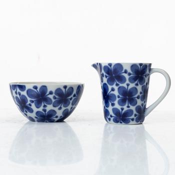 Marianne Westman, A 26 piece 'Mon Amie' porcelain tea service, Rörstrand, Sweden.
