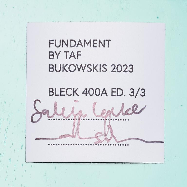 TAF, Gabriella Lenke & Mattias Ståhlbom, "Bleck 400A", piedestal, ed. 3/3.