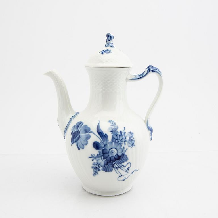 Servis 52 dlr "Blå blomst" Royal Copenhagen.