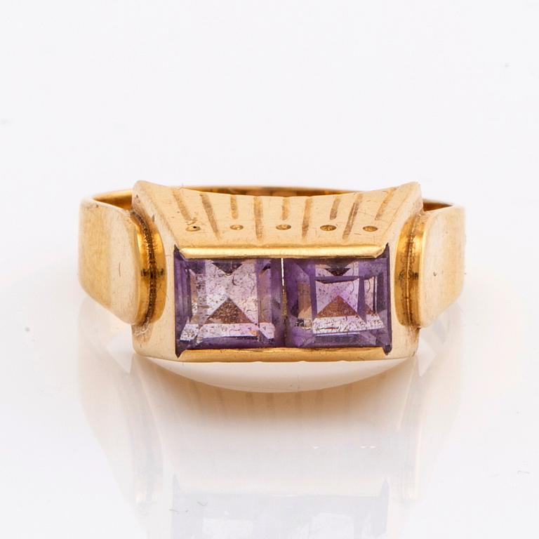 2 RINGS 18K gold, amethystes and bloodstone.