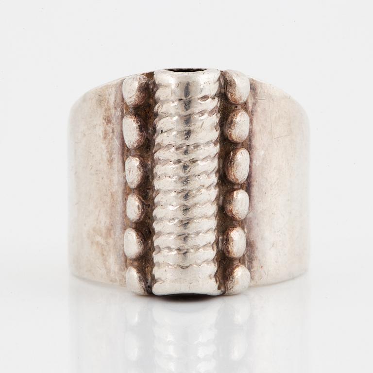 ROSA TAIKON, BERND JANUSCH, ring, silver.