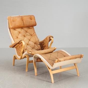 FÅTÖLJ MED FOTPALL, "Pernilla", Bruno Mathsson, 1900-talets andra hälft.