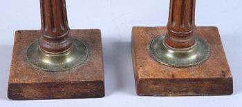 LJUSSTAKAR, ett par, sengustavianska, tidigt 1800-tal.