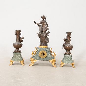 Bordsgarnityr 3 dlr Louis XV-stil 1900-talets första hälft.