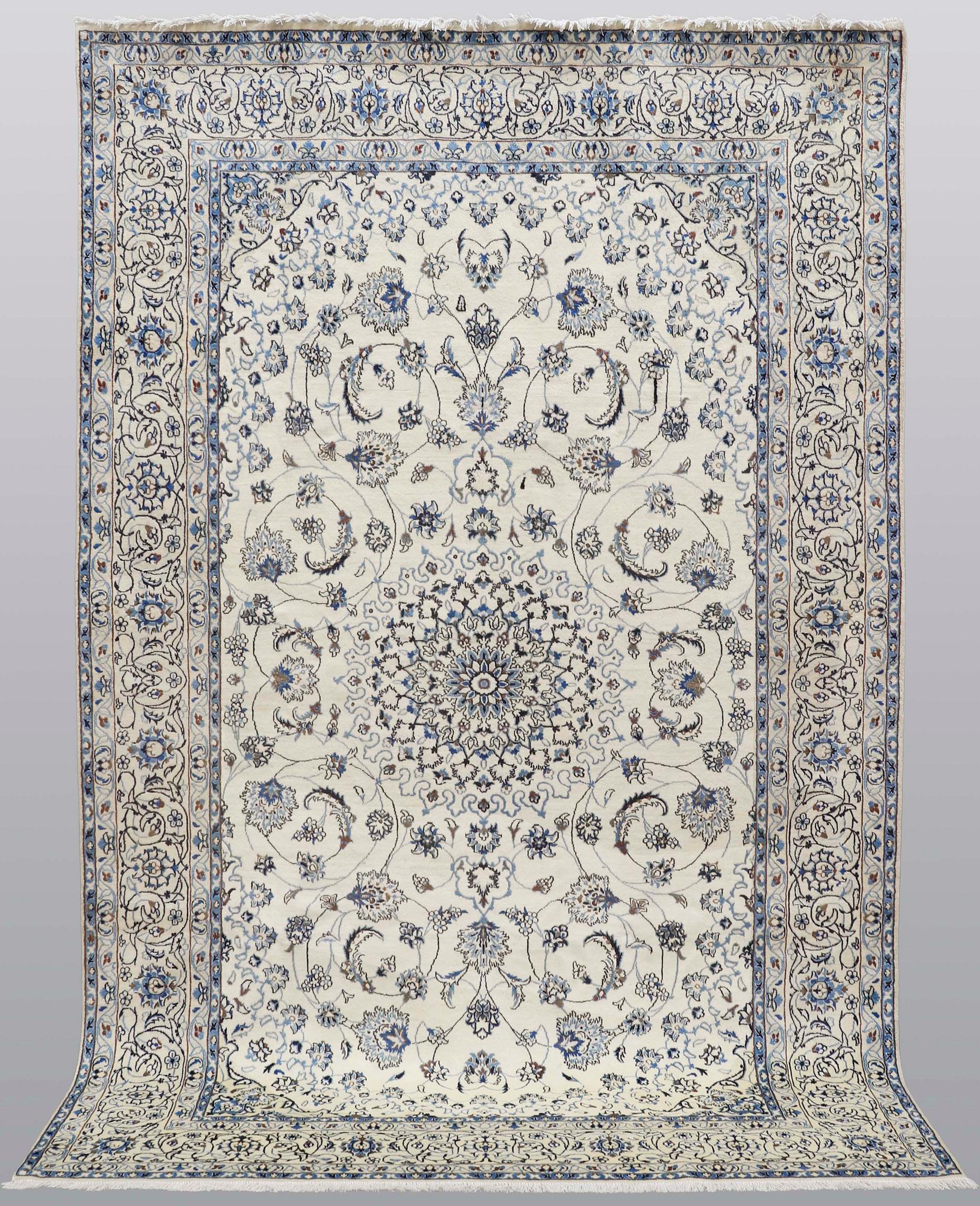 Matta, Nain part silk, sk 9LAA, ca 500,000 knutar/kvm, 296 x 191 cm.