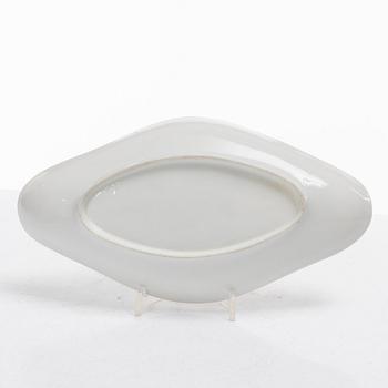 A 106-piece dinner service, circa 1900.