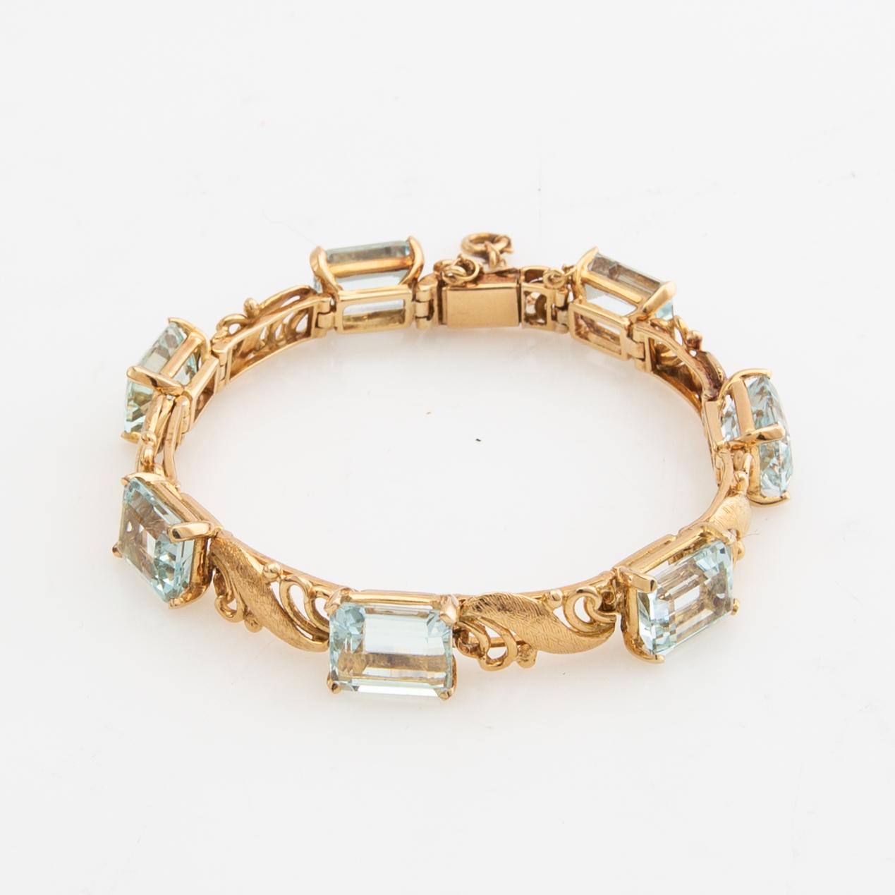 Armband, 18K guld med akvamariner.