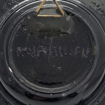 Birger Kaipiainen, a stoneware bowl signed Kaipiainen.