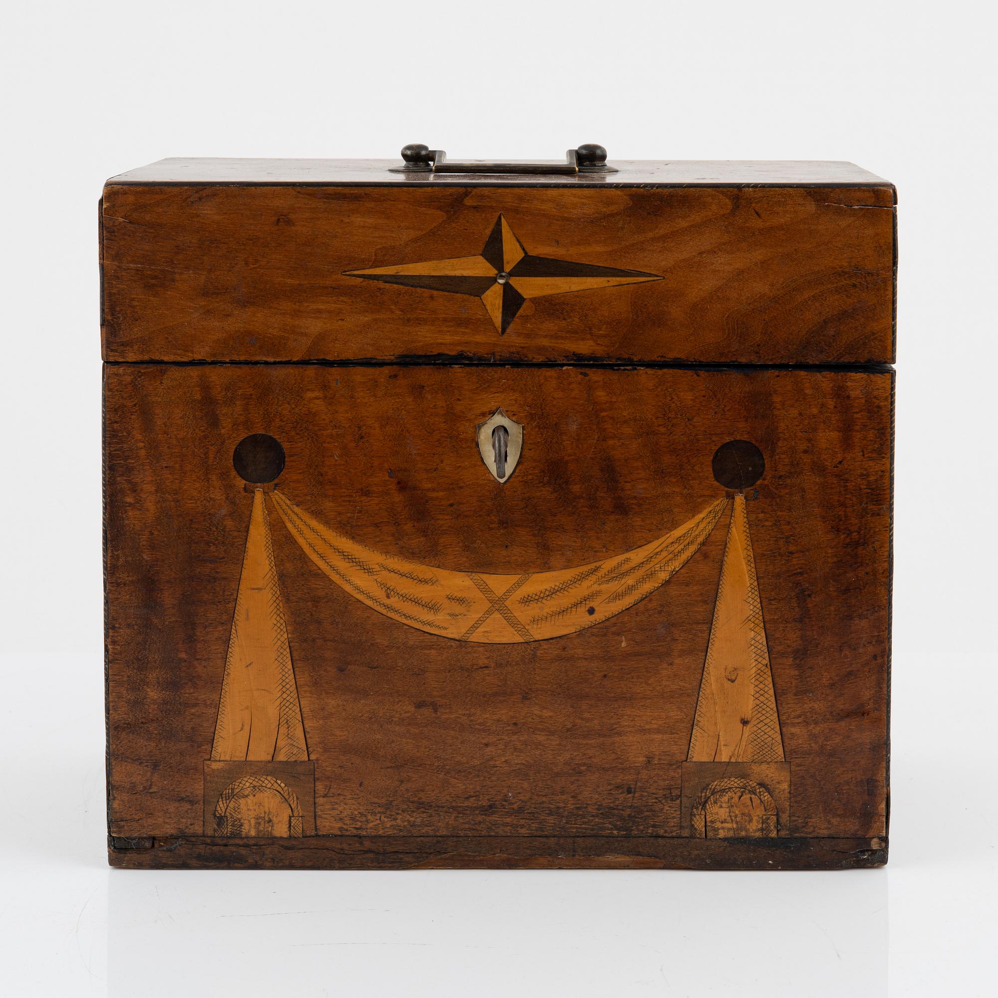 Flaskschatull, Karl-Johan, 1800-talets första hälft.