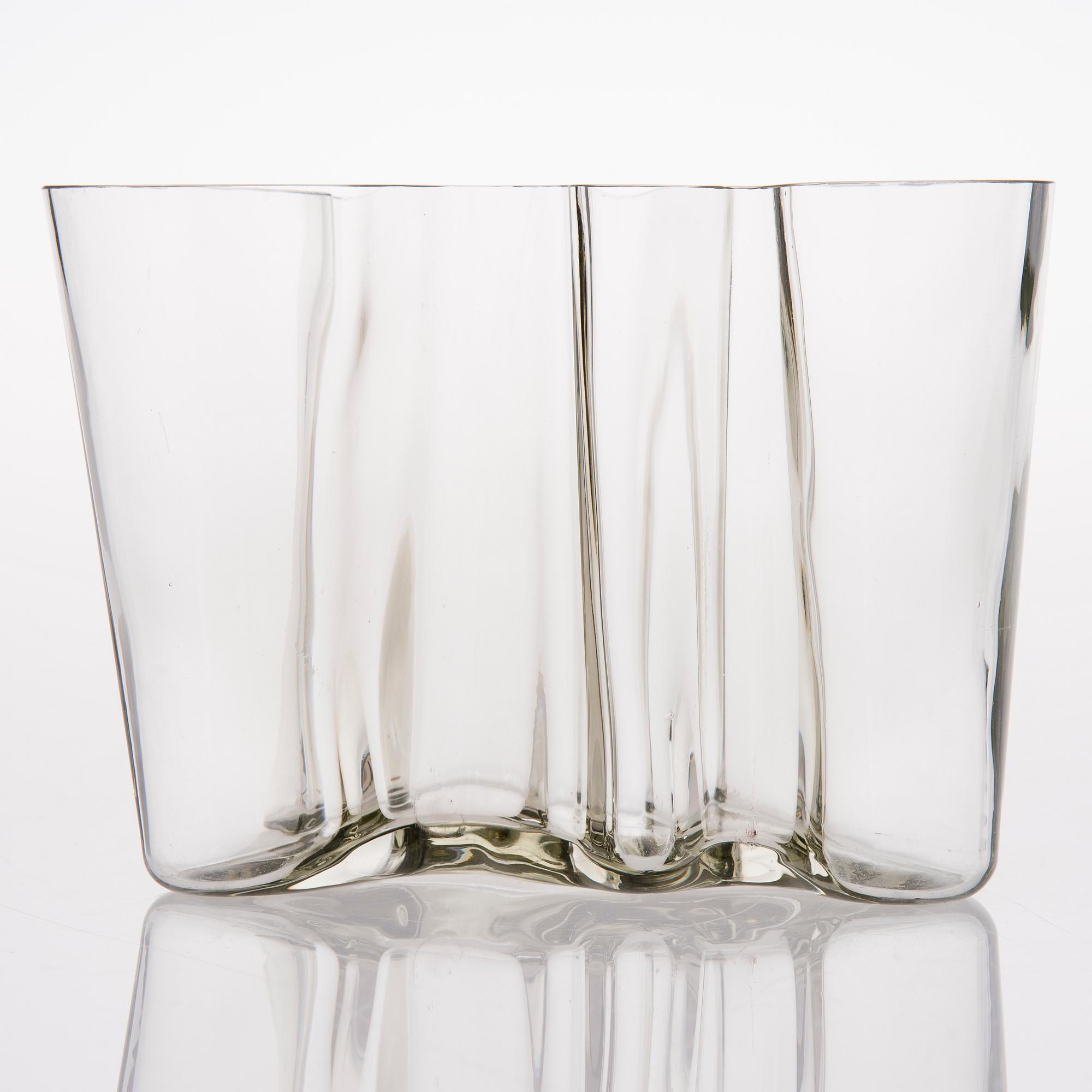 A '3030' vase signed Alvar Aalto, presumably mid-1950s.