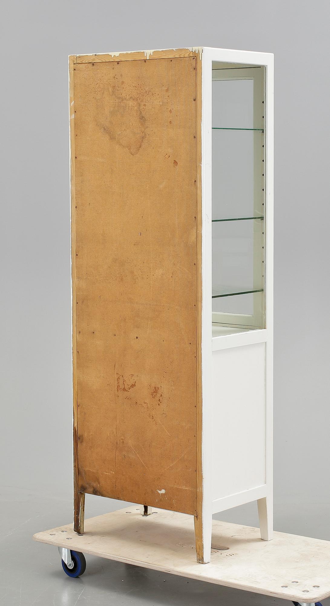 LÄKARSKÅP, 1900-talets början.