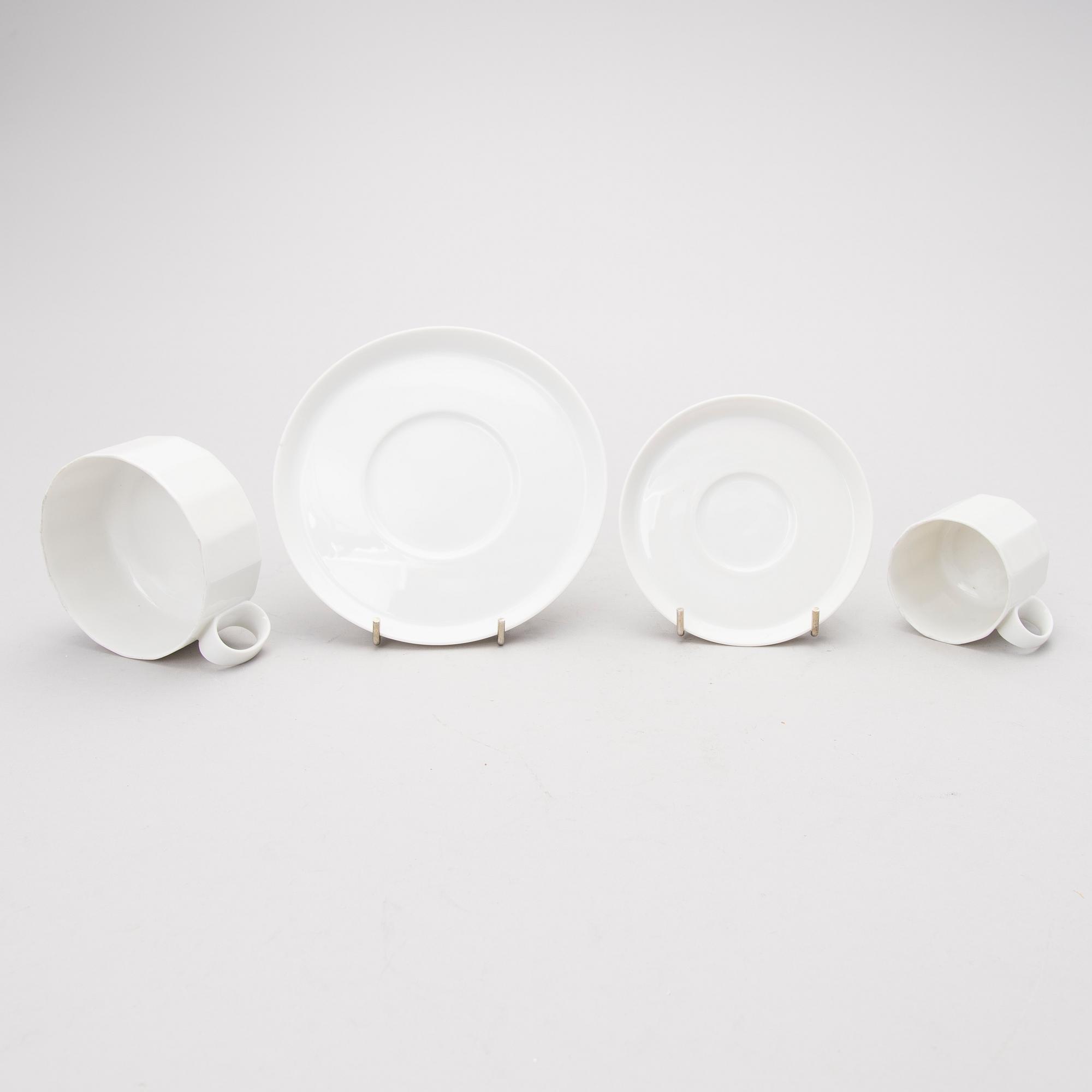 A 53 piece "Winterreise" & "Polygon"  dinner/coffee set by Rut Bryk and Tapio Wirkkala for Rosenthal. Late 20th century.
