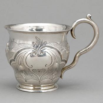 MUGG, silver, St Petersburg, omkr 1800-talets mitt. ca 160 g.