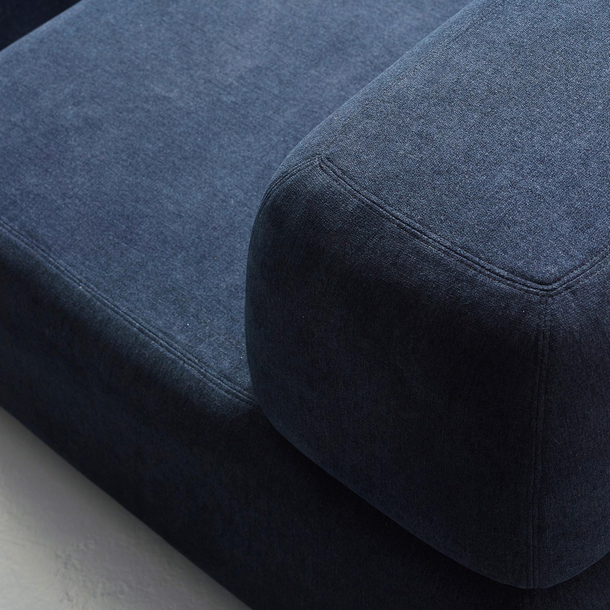 Claesson Koivisto Rune, "Bonbon", fåtölj med fotpall, Sfera, Japan, 2005.