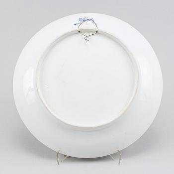 A porcelain dish by Stephan Ussing from Royal copenhagen.