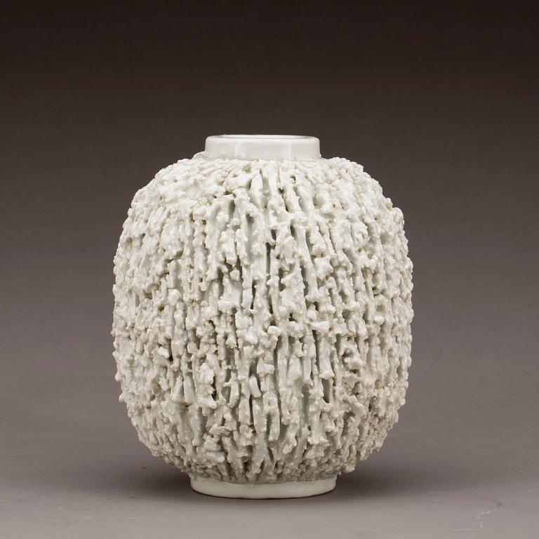 VAS, chamotterat stengods, Gunnar Nylund, Rörstrand, 1900-talets andra hälft.