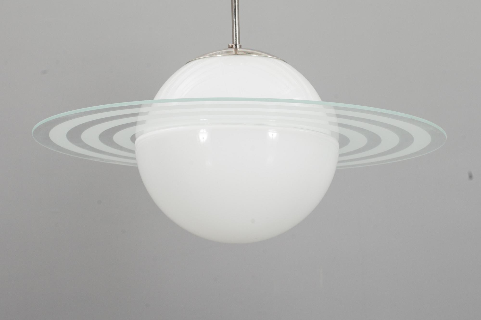 TAKLAMPA, Saturnusmodell. 1900-tal.