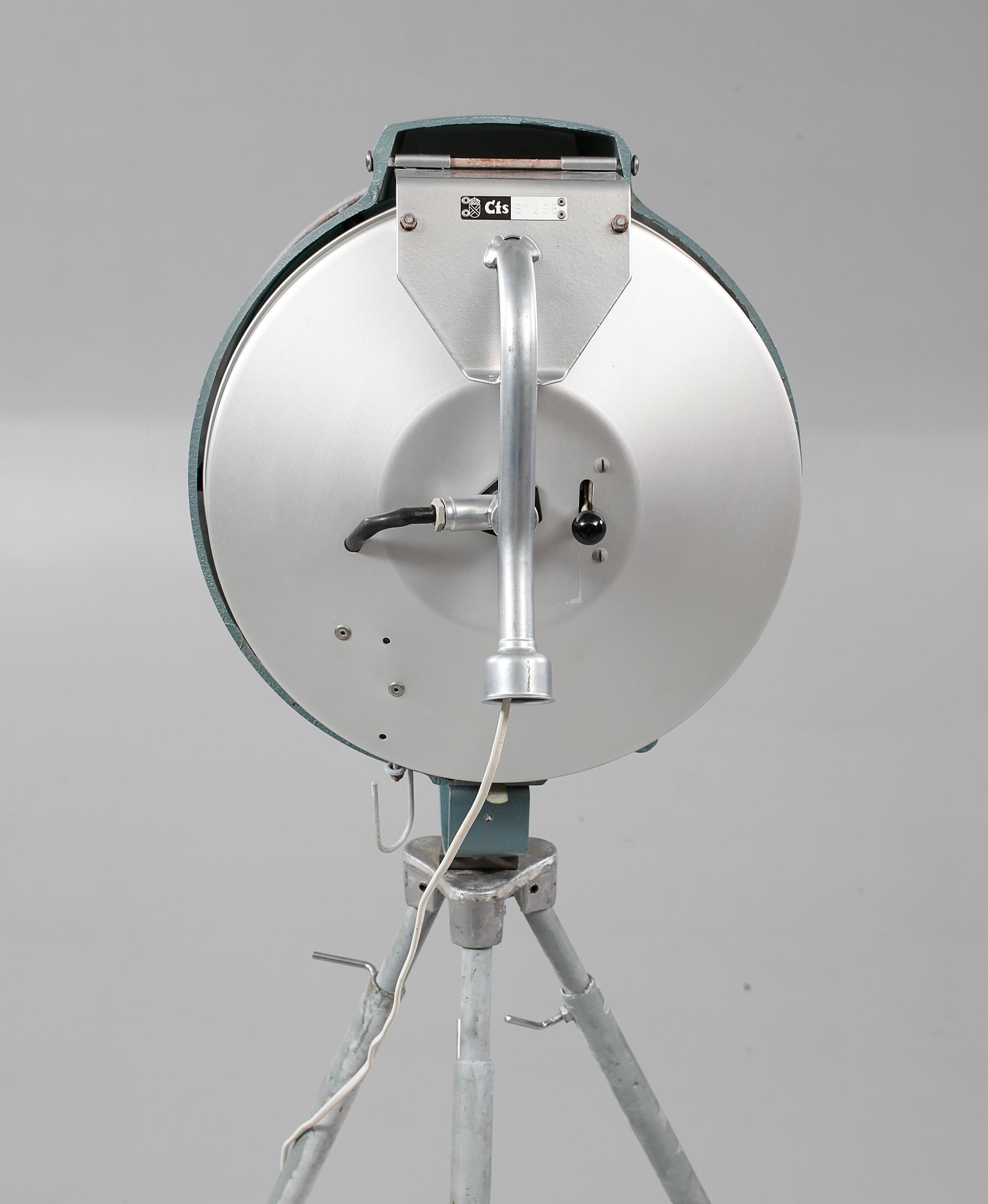 INDUSTRILAMPA, Britisch Bullfinch, 1900-talets mitt.