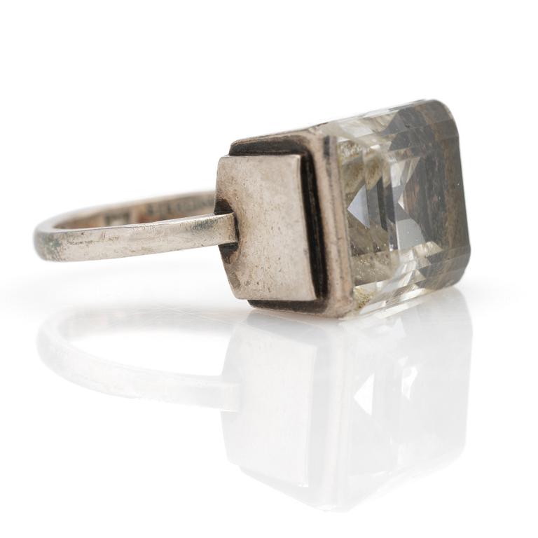 Wiwen Nilsson, Ring, silver with faceted rock crystal, Lund 1947.