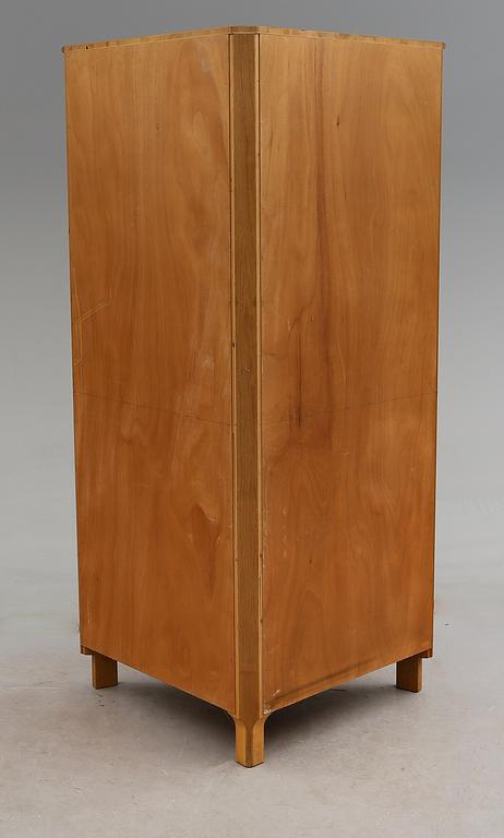 VITRINSKÅP, "Capella", Carl Malmsten, 1900-talets andra hälft.