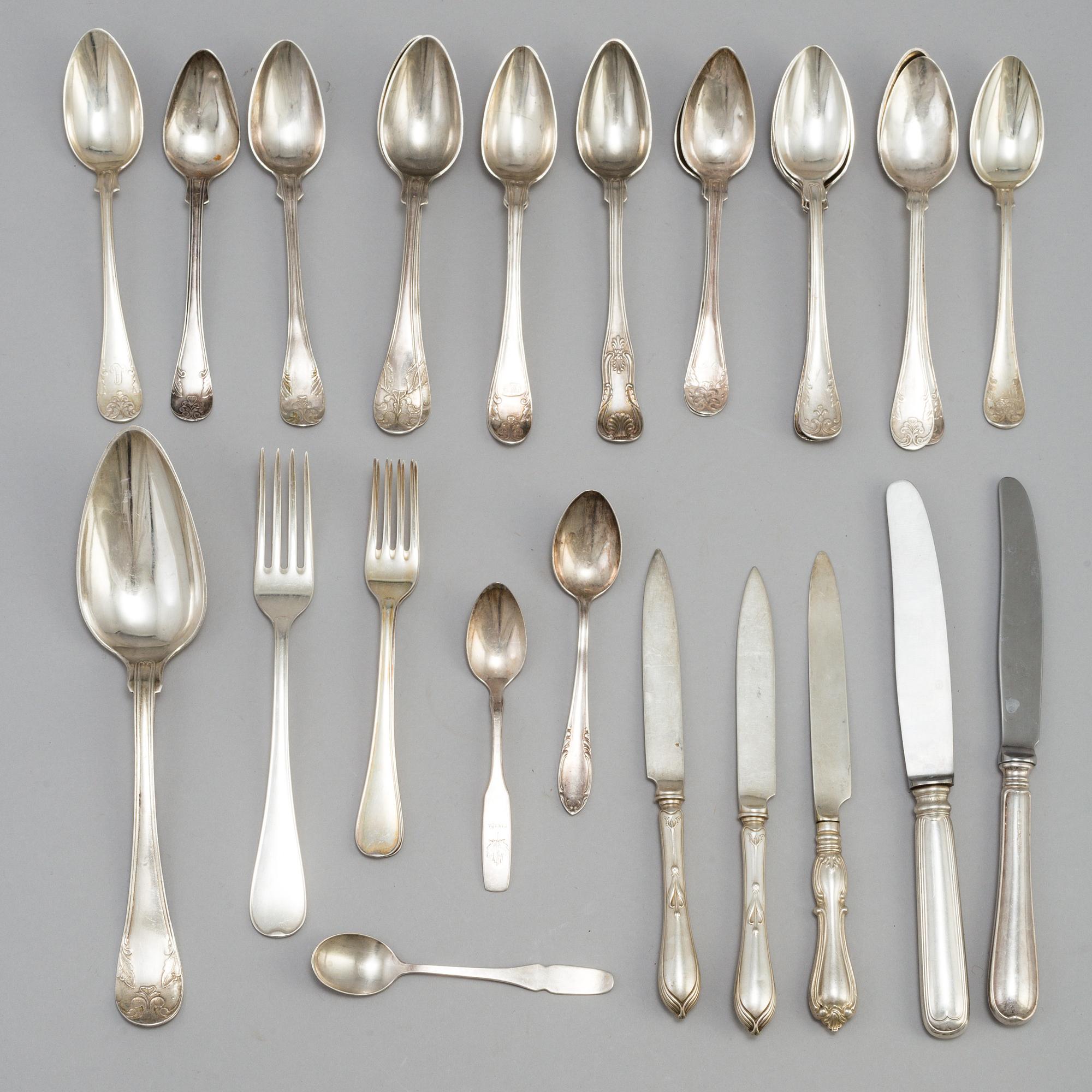 30 pieces of Swedish silver cutlery, 19-/20th centuries. Weigth ca 675 grams.