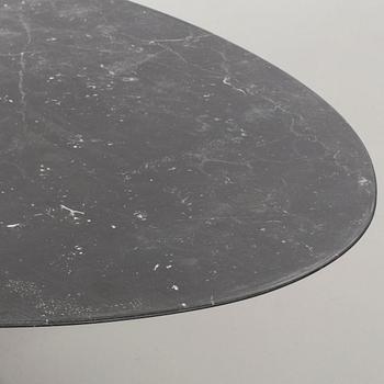 EERO SAARINEN, matbord, "Tulip", Knoll Internationall, märkt, 1900-talets senare hälft.