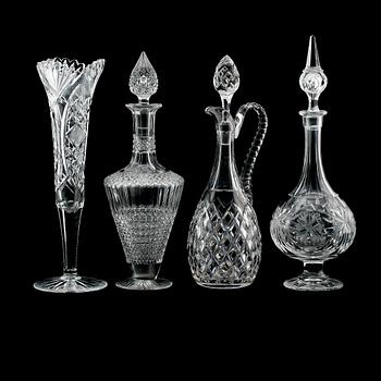 KARAFFER, 3 st och VAS, glas/kristall, 1900-talets första hälft.