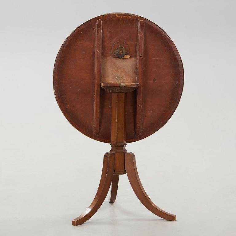 A late gustavian mahogany folding table c. 1800.