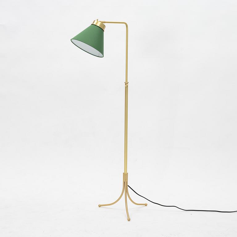 Josef Frank, golvlampa, modell 1842, Firma Svenskt Tenn, 2000-tal.