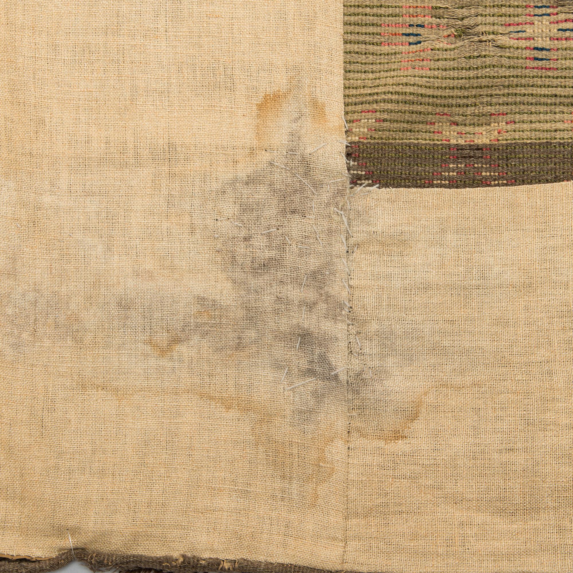 A Finnish folkart long pile ryijy.rug dated 1836. Circa 180 x 140 cm.