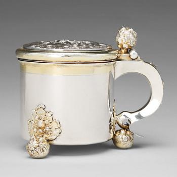 148. A Swedish Baroque parcel-gilt tankard, mark of Jöran Eriksson Straus, Stockholm (1673-1688).