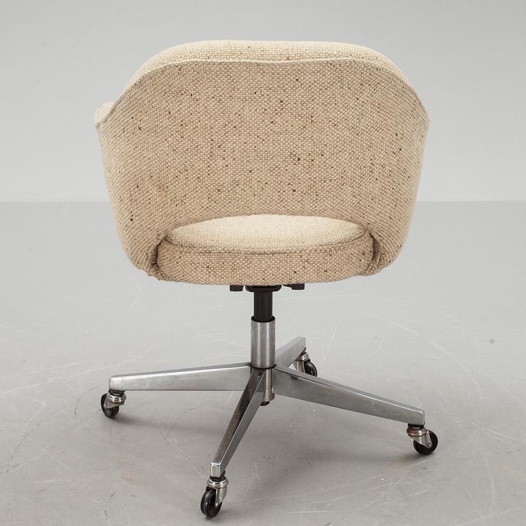SKRIVBORDSSTOL, Eero Saarinen, Knoll International.
