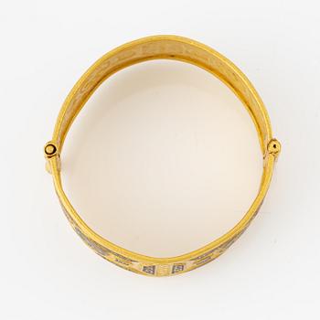 A Byzantine-style gold and enamel bracelet, presumably modern.