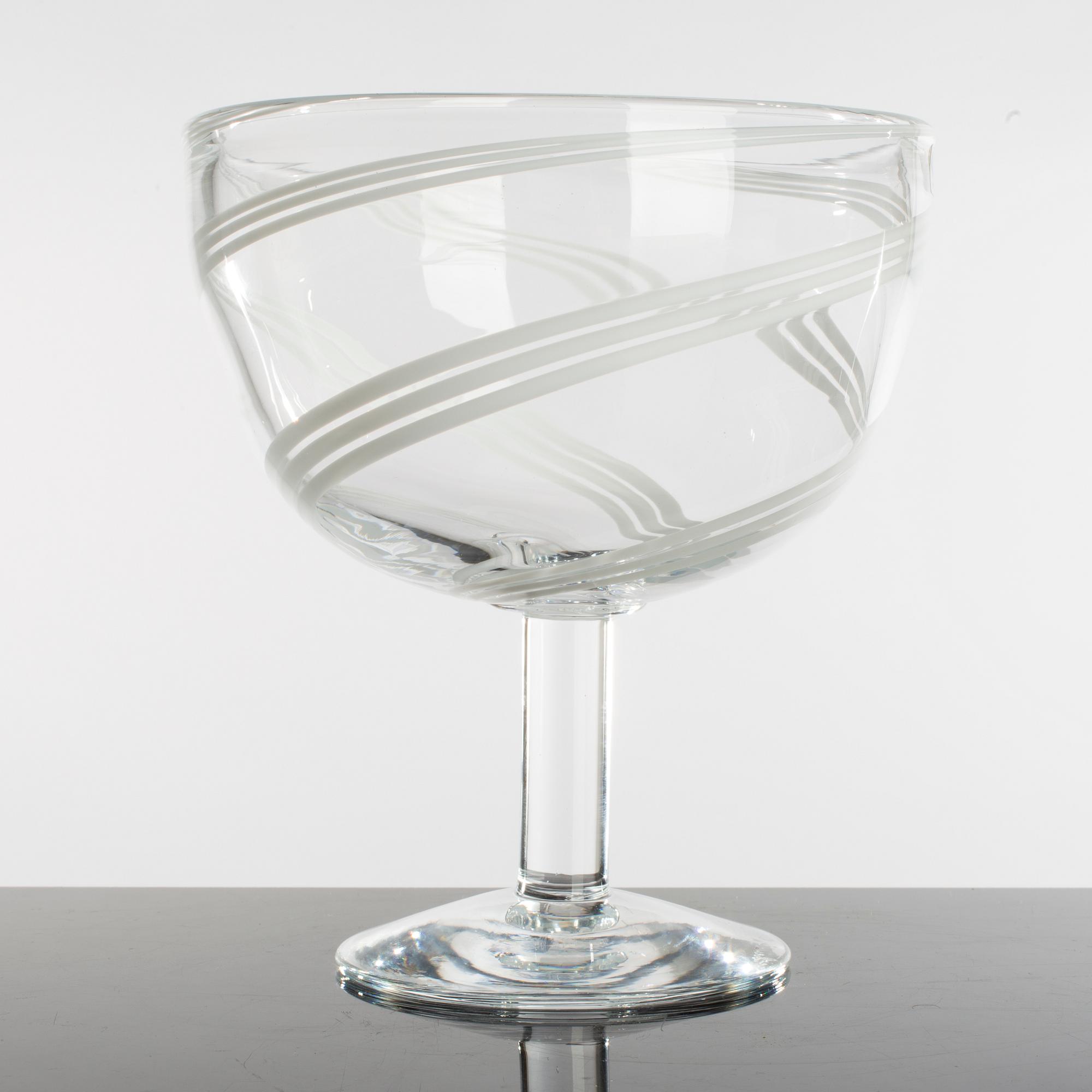 HEIKKI ORVOLA, two bowls, glass, signed, Nuutajärvi, Notsjö, Finland.