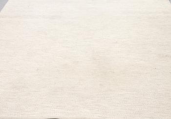 Carpe, flat weave, Kasthall, ca 250 x 239 cm.