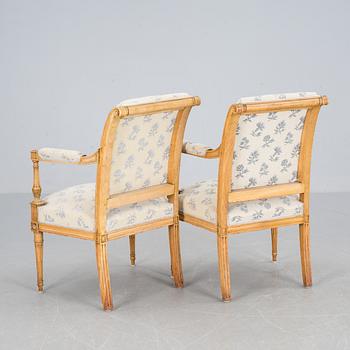 KARMSTOLAR, ett par, Louis XVI, 1800-tal.