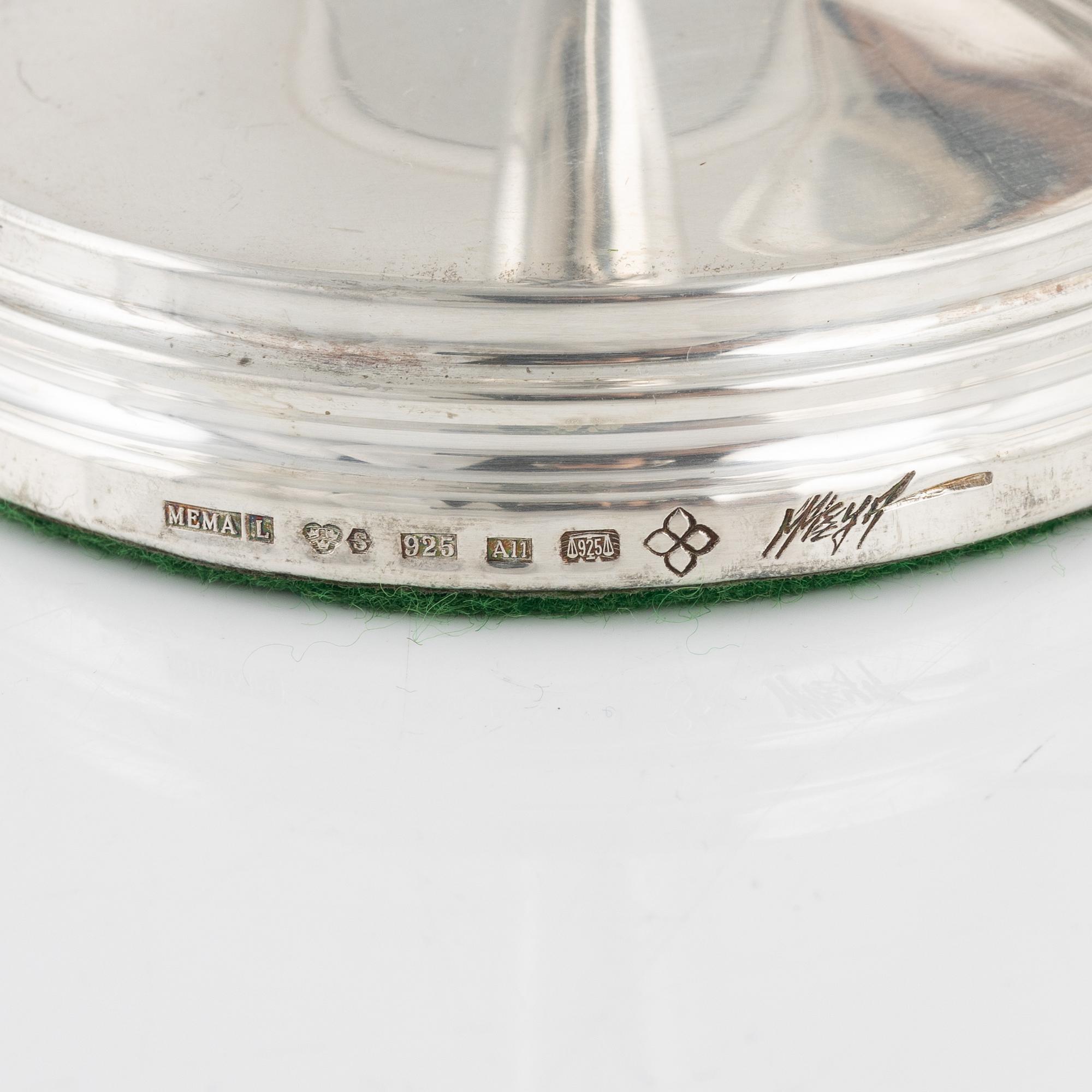 Vas samt ljusstakar, ett par, silver, Meya Lerible, Mema, fyrklövern, 1990/2000-tal.