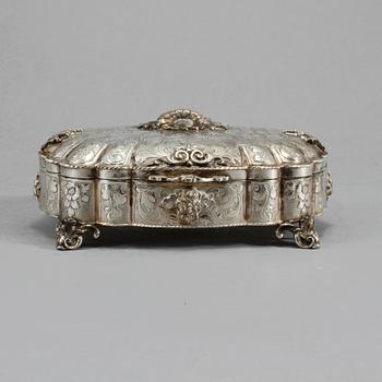 SKRIN, silver, importstämplad, omkring 1900. Vikt 450 gram.