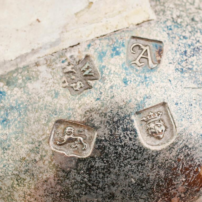 STOP, silver, William Shaw & William Priest, London 1756. Vikt ca 350 g.