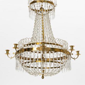A Gustavian style 9 candle chandelier.