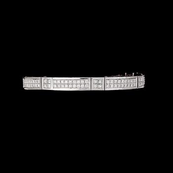 162. ARMBAND, prinsess- och briljantslipade diamanter, tot. ca 4.50 ct.