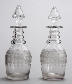 KARAFFER, ett par, 1900-talets första hälft.
