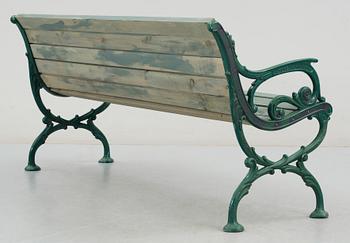 PARKSOFFA, aluminiumgavlar, Tuve, Sverige, 1900-talets andra hälft.