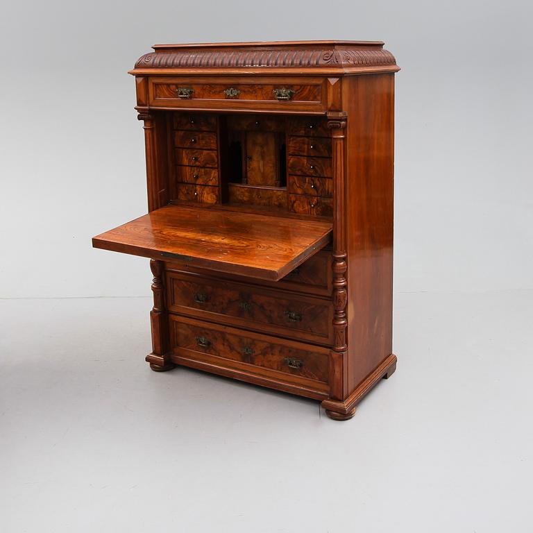 CHIFFONJÉ, 1800-talets andra hälft.