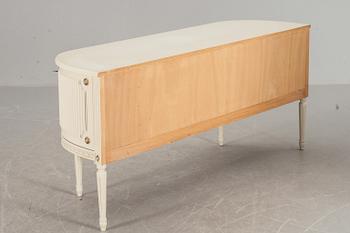 SIDEBOARD, gustaviansk stil, 1900-talets andra hälft.
