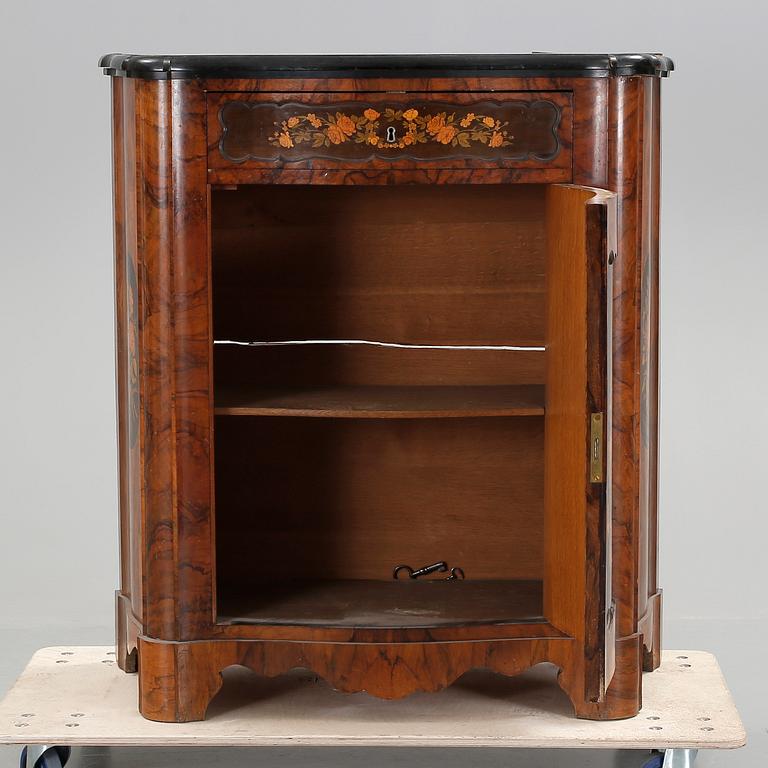 SKÅP, Louis XVI-stil.