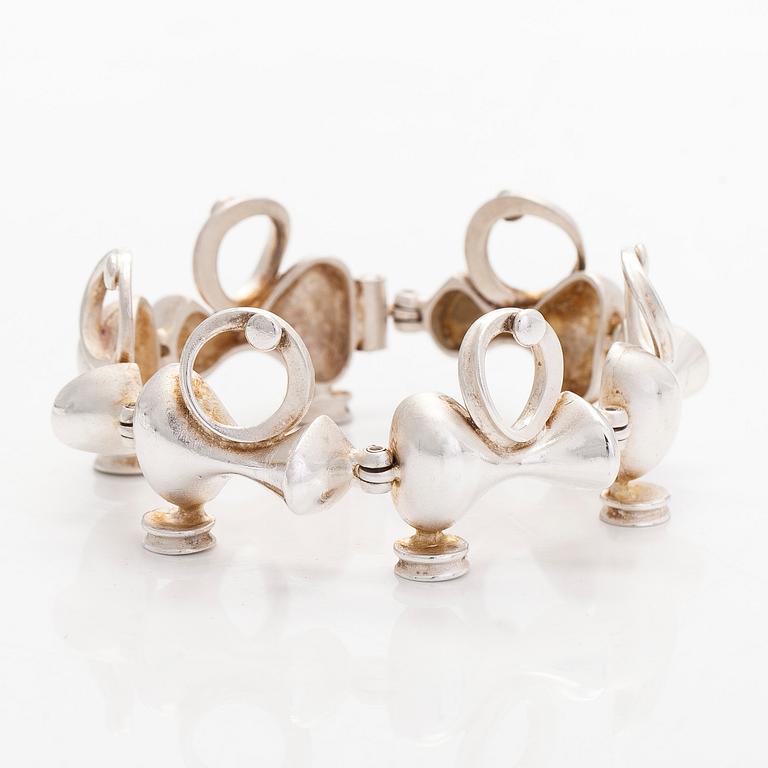 Jorma Laine, armband, silver, Turun Hopea, Åbo 1973.