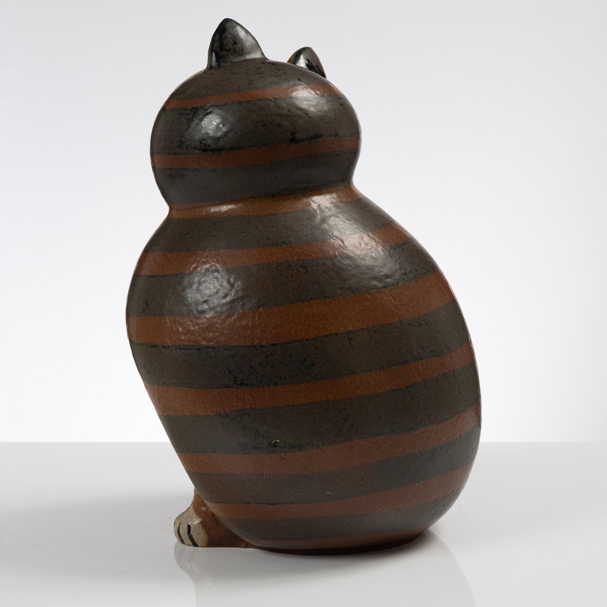 Lisa Larson, skulptur, "Maxikatt", stengods, ur serien "Stora Zoo", Gustavsberg.