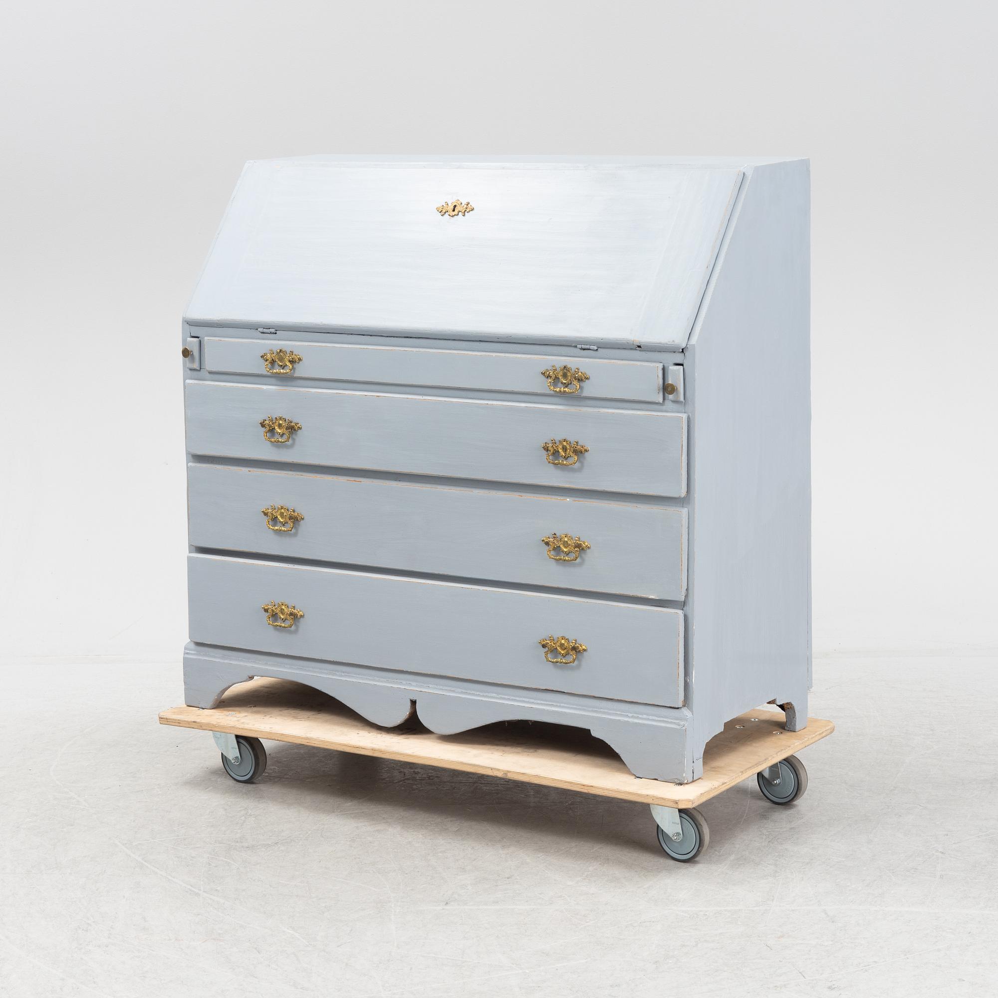An early 19th century secretaire.